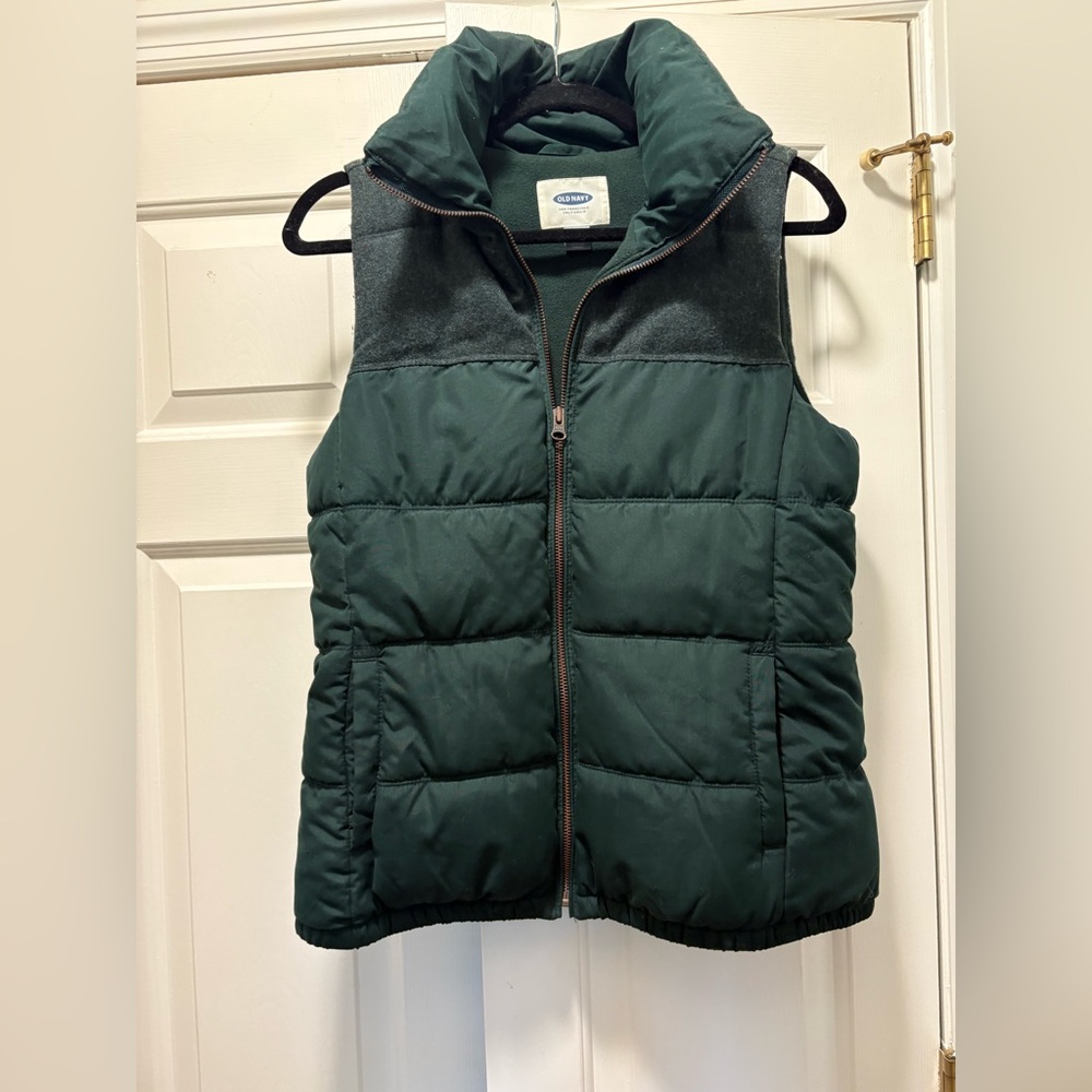 Old Navy Green Quilted Puffer Vest
